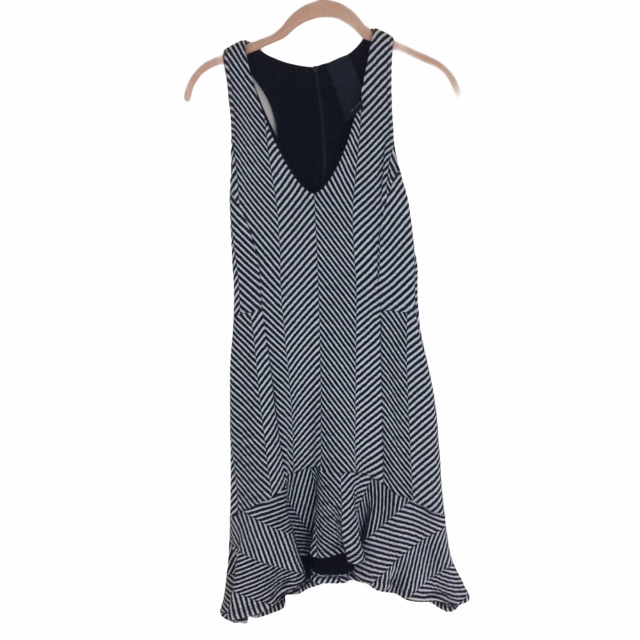 Heather Fitted Knit Dress Xs-S Nwot